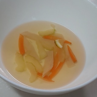 にんじん☆セロリ☆ハム☆レモンのコンソメスープ